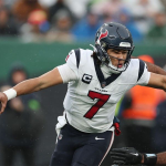 Paghahanda para sa Playoffs: C.J. Stroud, Pinamunuan ang Houston Texans, Steelers Nagpatuloy Lumalaban para sa Puwesto