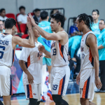 Tagumpay ng Meralco Bolts Umabot sa 3 OTs Kontra Phoenix