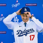 Shohei Ohtani Pumirma sa Kasaysayan ng $700 Milyon na Deal sa Los Angeles Dodgers