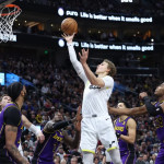 NBA: Lauri Markkanen Pinamumunuan ang Jazz, Lumampas sa Lakers na Naglulubog