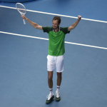 Daniil Medvedev, Pumapasok sa Semifinals ng Australian Open 2024 Matapos ang Intensong Laban