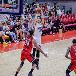 "Meralco Bumayo sa Ginebra: Dominanteng Tagumpay sa PBA Philippine Cup"