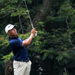 'Go Pursues Japan Breakthrough, Trails by 2 after 2nd 67'