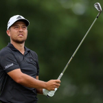 Schauffele Kumuha ng Apat na Stroke na Pangunguna sa Pagsubok ng PGA's Storm-hit Wells Fargo