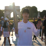 BTS' Jin, Nagdala ng Sulo para sa Paris Olympics